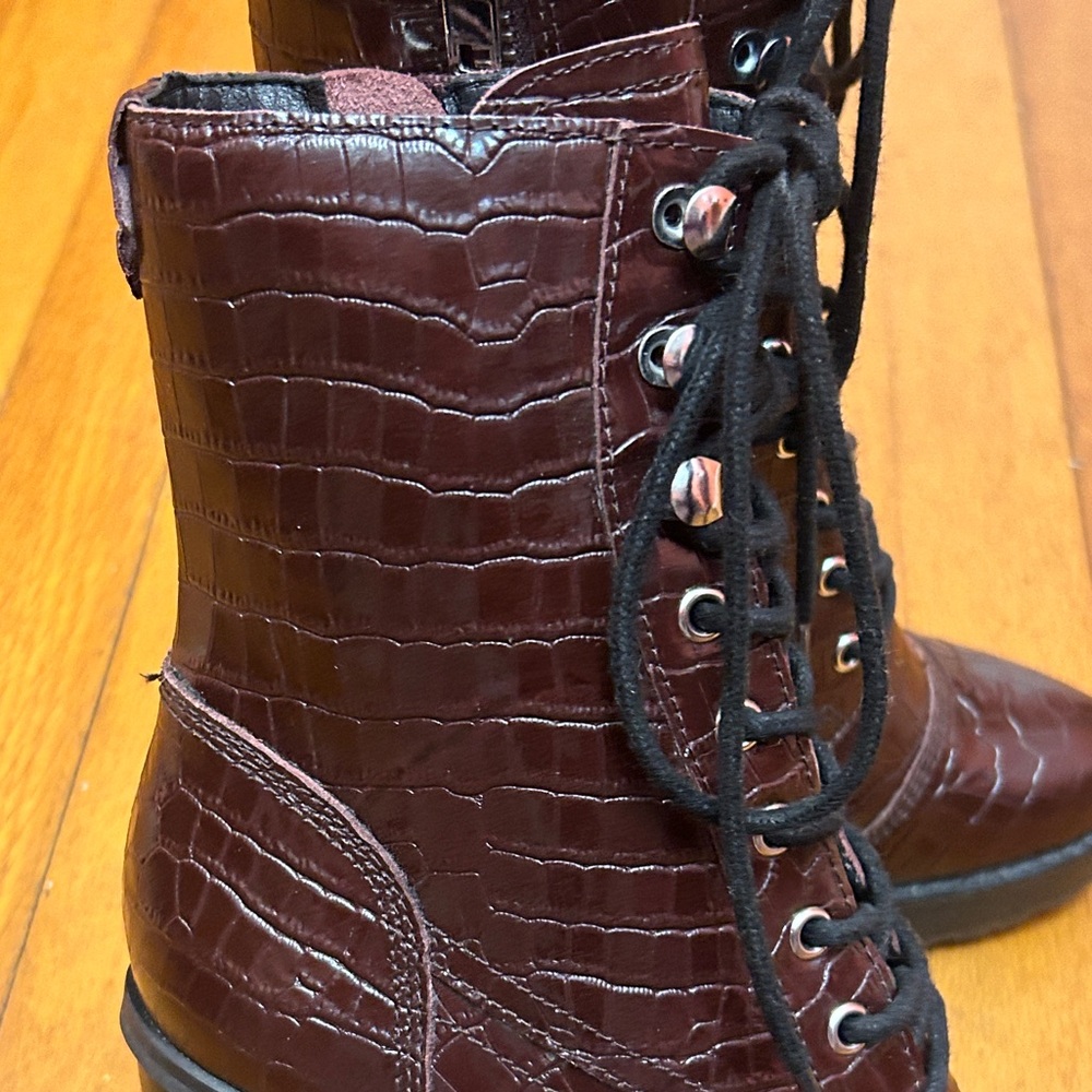 Steve Madden Winnie Harlow x Lisa Love Lug Booties Size 7 Women’s NWOT - Picture 4 of 10